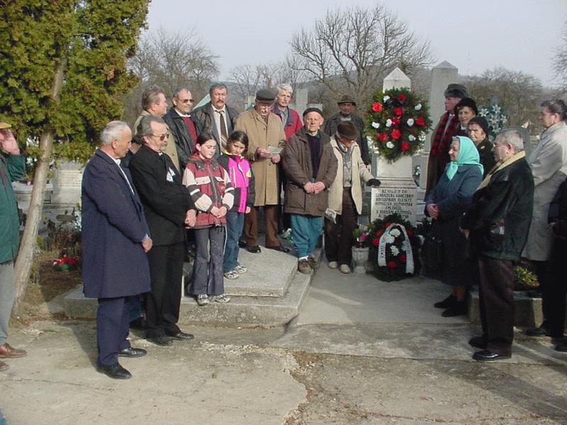 Honvd obeliszk a temet sarkban – az 1848-48-es forradalomra s szabadsgharcra val emlkezs helye